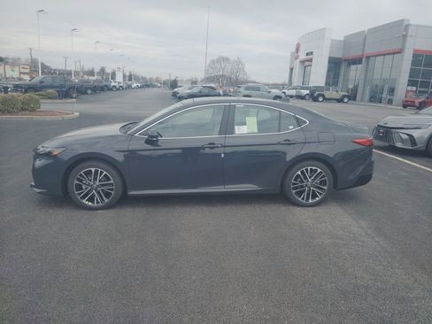 New 2026 Toyota Camry XLE image 4