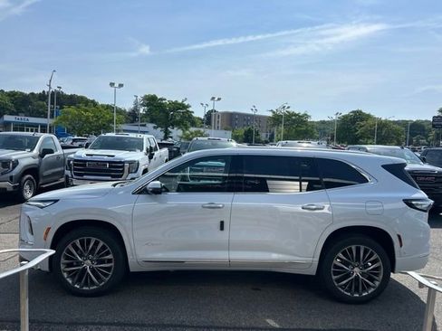 New 2026 Buick Enclave Avenir w/ Super Cruise Package AWD/4WD image 6