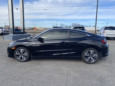 Used 2017 Honda Civic EX-L image 2