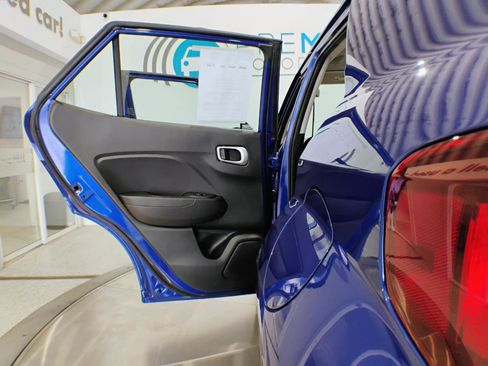 Used 2021 Hyundai Venue SEL FWD image 82
