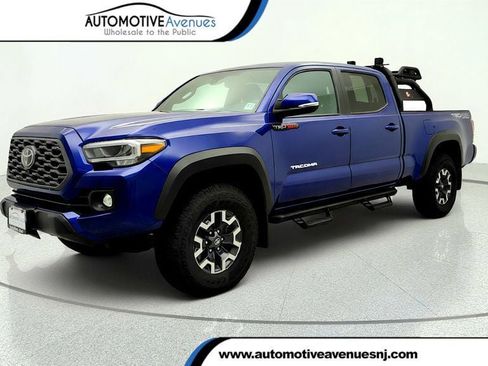 Used 2022 Toyota Tacoma TRD Off-Road w/ TRD Premium Off Road Package AWD/4WD image 1