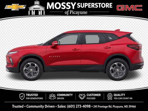 Used 2024 Chevrolet Blazer LT FWD image 7
