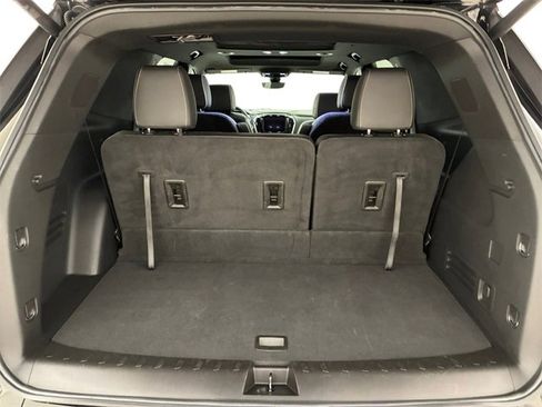 Used 2023 Chevrolet Traverse Premier image 17