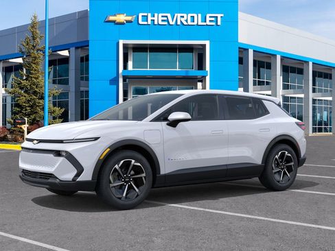 New 2026 Chevrolet Equinox EV LT image 26