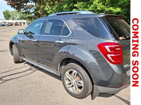 Used 2017 Chevrolet Equinox Premier w/ Enhanced Convenience Package AWD/4WD image 4