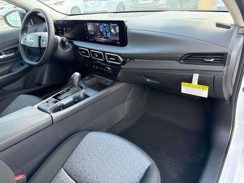 New 2026 Nissan Sentra SV w/ SV Convenience Package FWD image 17