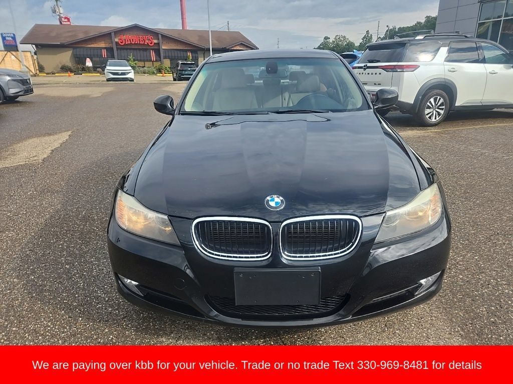 Used 2011 BMW 328i Sedan RWD image 2