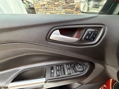 Used 2015 Ford Escape Titanium w/ Equipment Group 301A AWD/4WD image 28