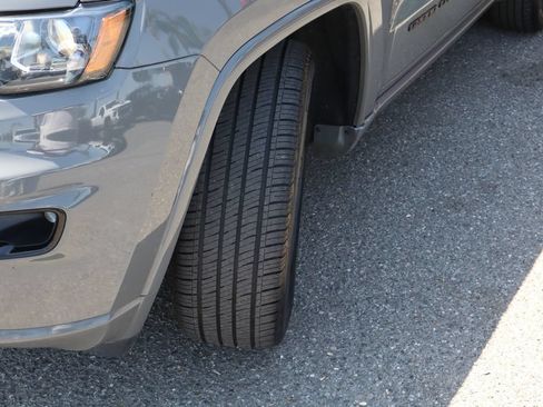 Used 2021 Jeep Grand Cherokee Laredo X RWD image 48