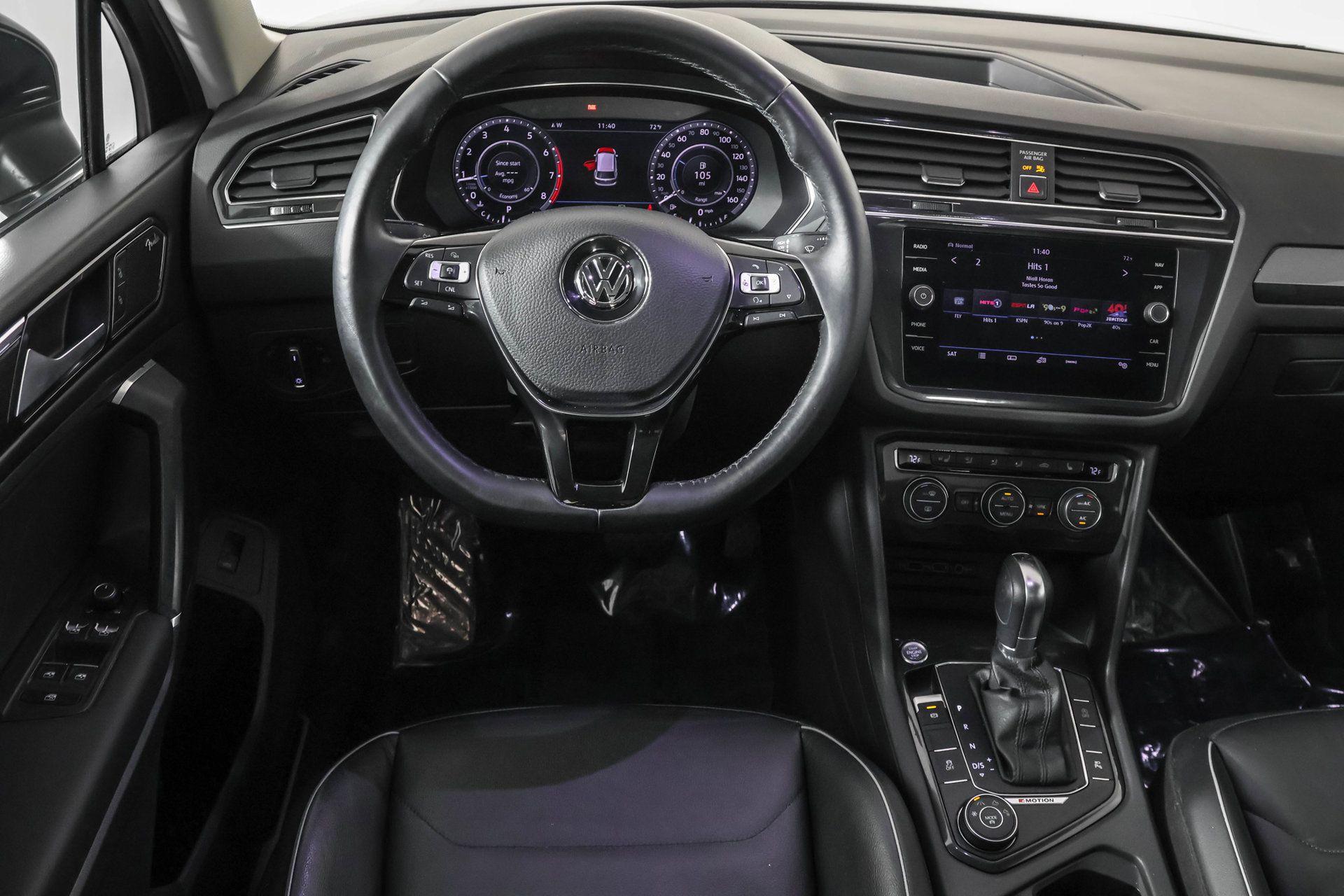 Used 2018 Volkswagen Tiguan SEL Premium AWD/4WD image 39