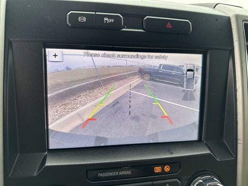 Used 2019 Ford F250 Lariat w/ Lariat Value Package image 31