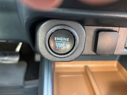 Used 2022 Ford Maverick Lariat w/ Lariat Luxury Package image 32