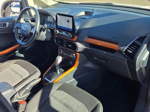 Used 2021 Ford EcoSport SE w/ SE Appearance Package FWD image 9