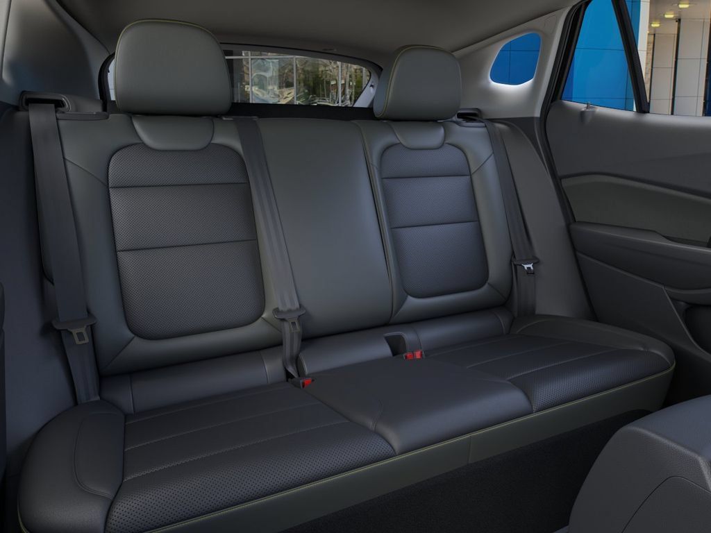 New 2026 Chevrolet Trax ACTIV w/ Driver Confidence Package FWD image 17