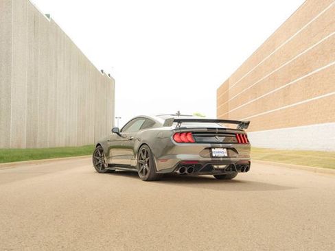 Used 2020 Ford Mustang Shelby GT500 w/ Carbon Fibre Track Pack RWD image 32