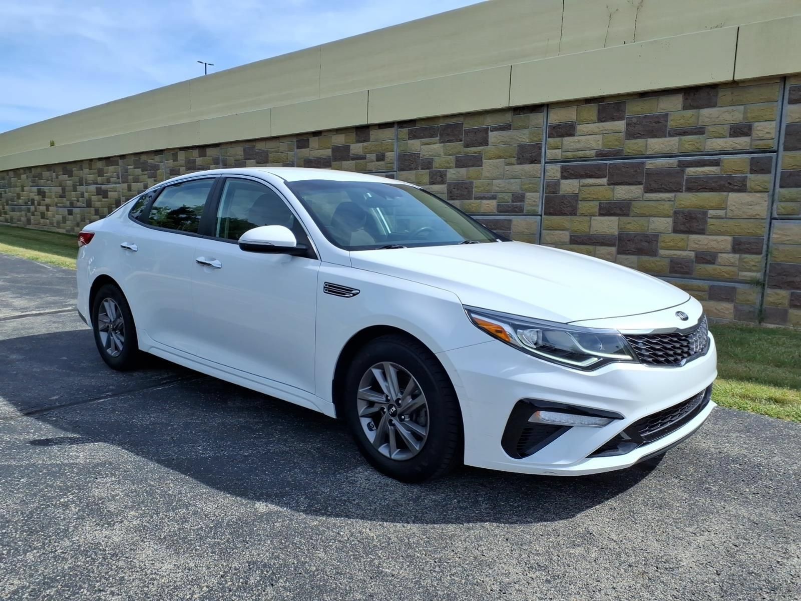 Used 2020 Kia Optima LX FWD image 1
