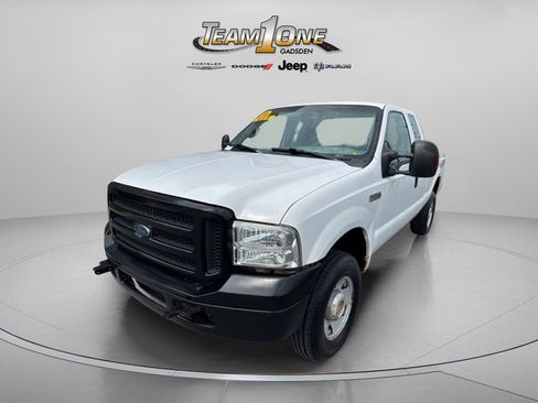 Used 2005 Ford F250 4x4 SuperCab Super Duty image 4