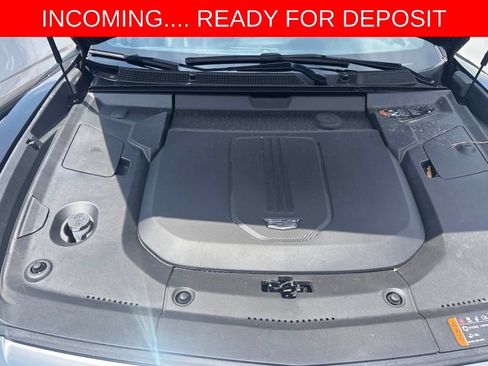 Used 2024 Cadillac Lyriq Luxury w/ LPO, Floor Liner Package AWD/4WD image 12