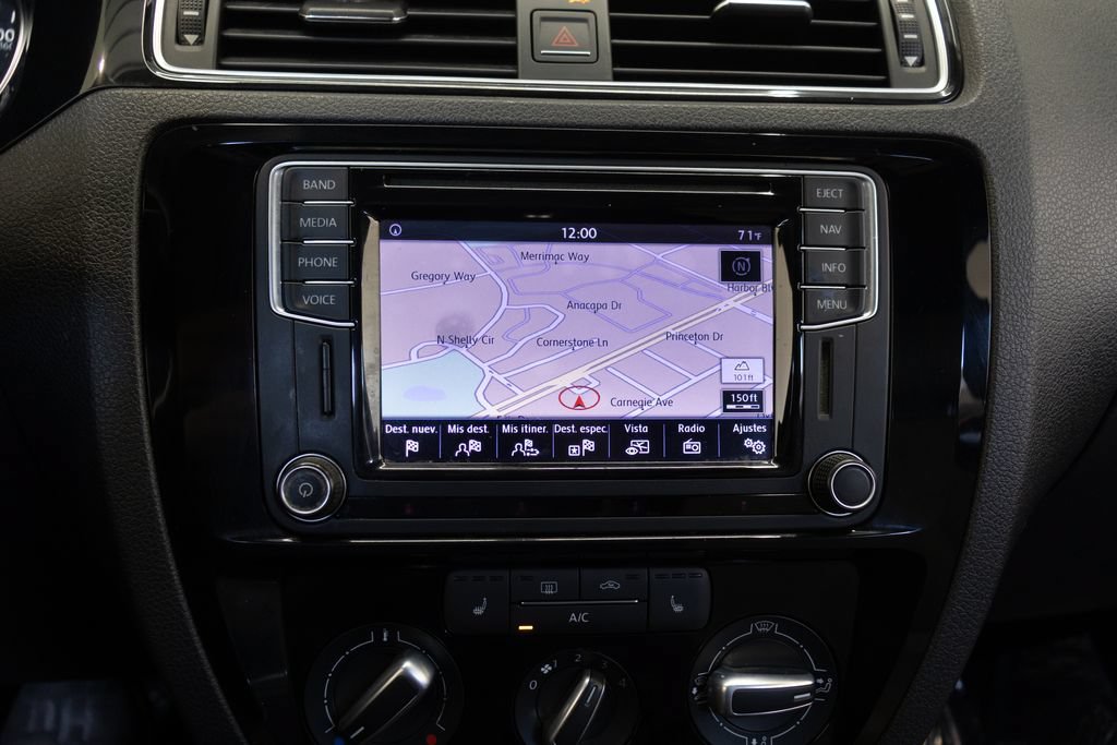 Used 2016 Volkswagen Jetta Sport FWD image 29