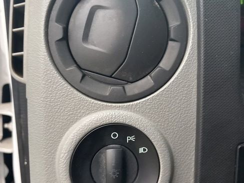 Used 2016 Ford E-350 and Econoline 350 Super Duty w/ Power Windows & Locks Group image 15