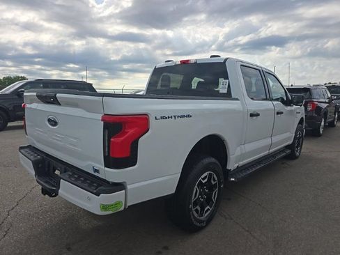 Used 2023 Ford F150 Lightning XLT AWD/4WD image 4