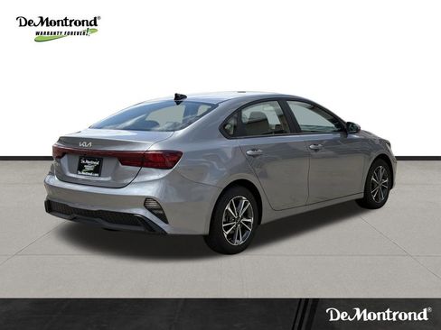 Used 2024 Kia Forte LXS FWD image 5