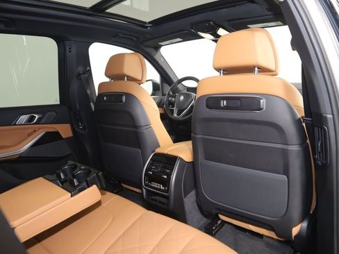 Used 2025 BMW X5 xDrive40i w/ Climate Comfort Package AWD/4WD image 16