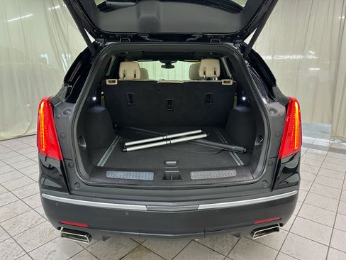 Used 2018 Cadillac XT5 Luxury w/ Driver Awareness Package AWD/4WD image 8