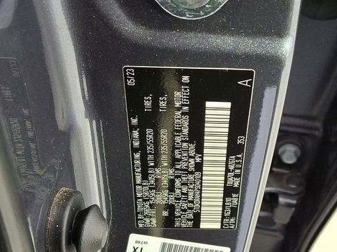 Used 2023 Toyota Highlander Limited image 33