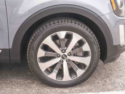 Used 2021 Kia Telluride EX w/ EX Premium Package image 4