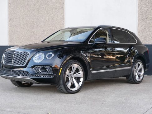 Used 2018 Bentley Bentayga image 4