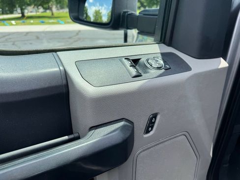 Used 2022 Ford F350 XL w/ Power Equipment Group AWD/4WD image 3