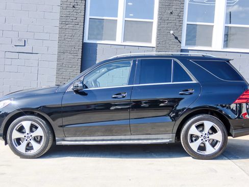 Used 2017 Mercedes-Benz GLE 350 4MATIC w/ Premium 2 Package image 5