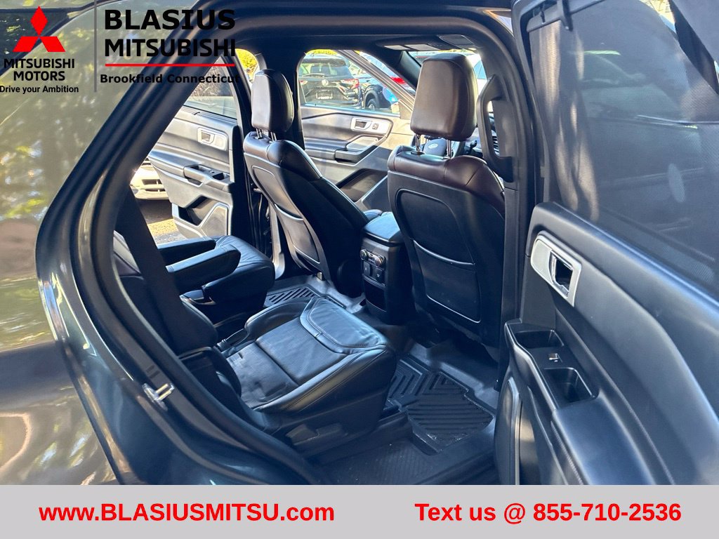 Used 2020 Ford Explorer Platinum w/ Premium Technology Package AWD/4WD image 36