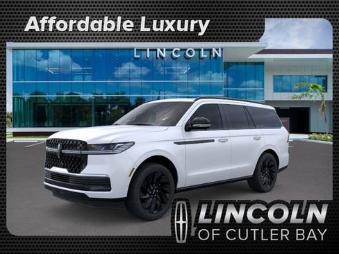New 2025 Lincoln Navigator Reserve w/ Jet Appearance Package AWD/4WD image 1