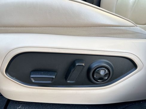 Used 2022 Jeep Grand Cherokee L Limited image 13