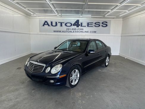 Used 2008 Mercedes-Benz E 350 4MATIC Sedan image 1