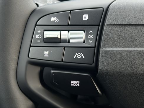 New 2026 Kia Sportage SX FWD image 24