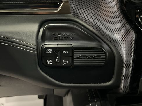 Used 2021 RAM 2500 Limited AWD/4WD image 27