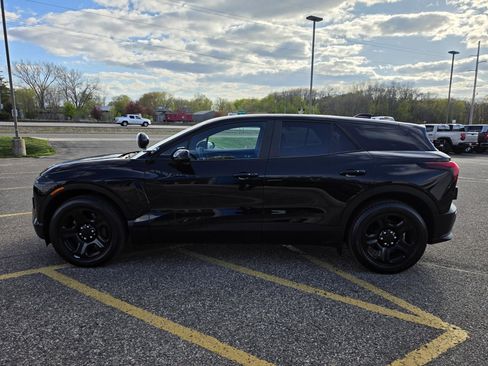 Used 2024 Chevrolet Blazer EV AWD Police image 2