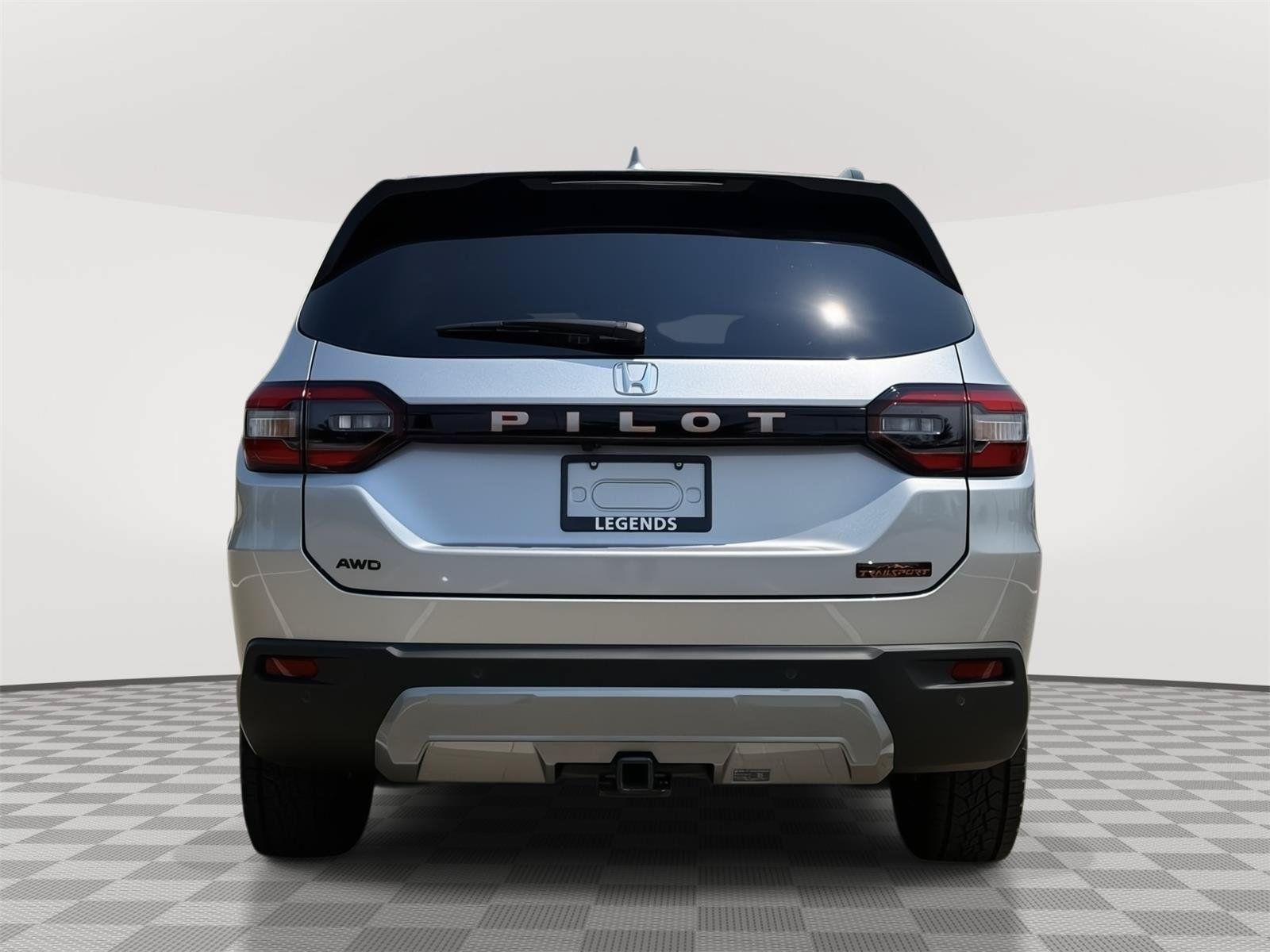 Certified 2026 Honda Pilot TrailSport image 5
