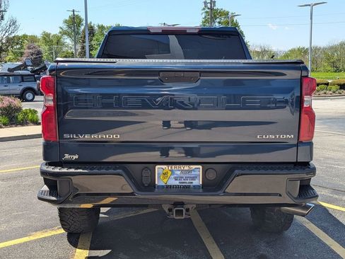 Used 2021 Chevrolet Silverado 1500 Custom Trail Boss AWD/4WD image 4