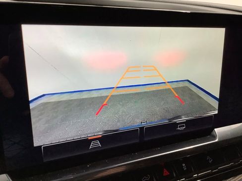 Used 2023 GMC Sierra 1500 Elevation w/ X31 Off-Road Package image 18