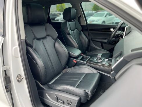 Used 2019 Audi Q5 2.0T Premium Plus w/ Premium Plus Package AWD/4WD image 23