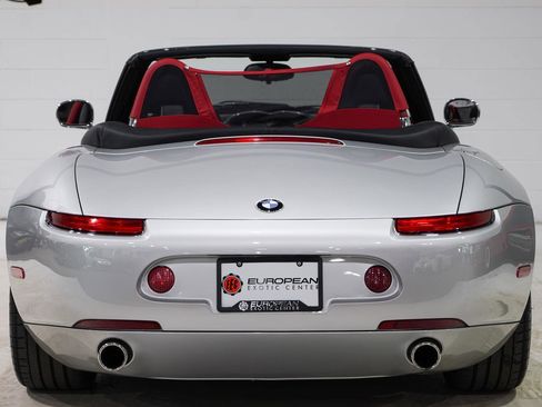 Used 2000 BMW Z8 RWD image 2