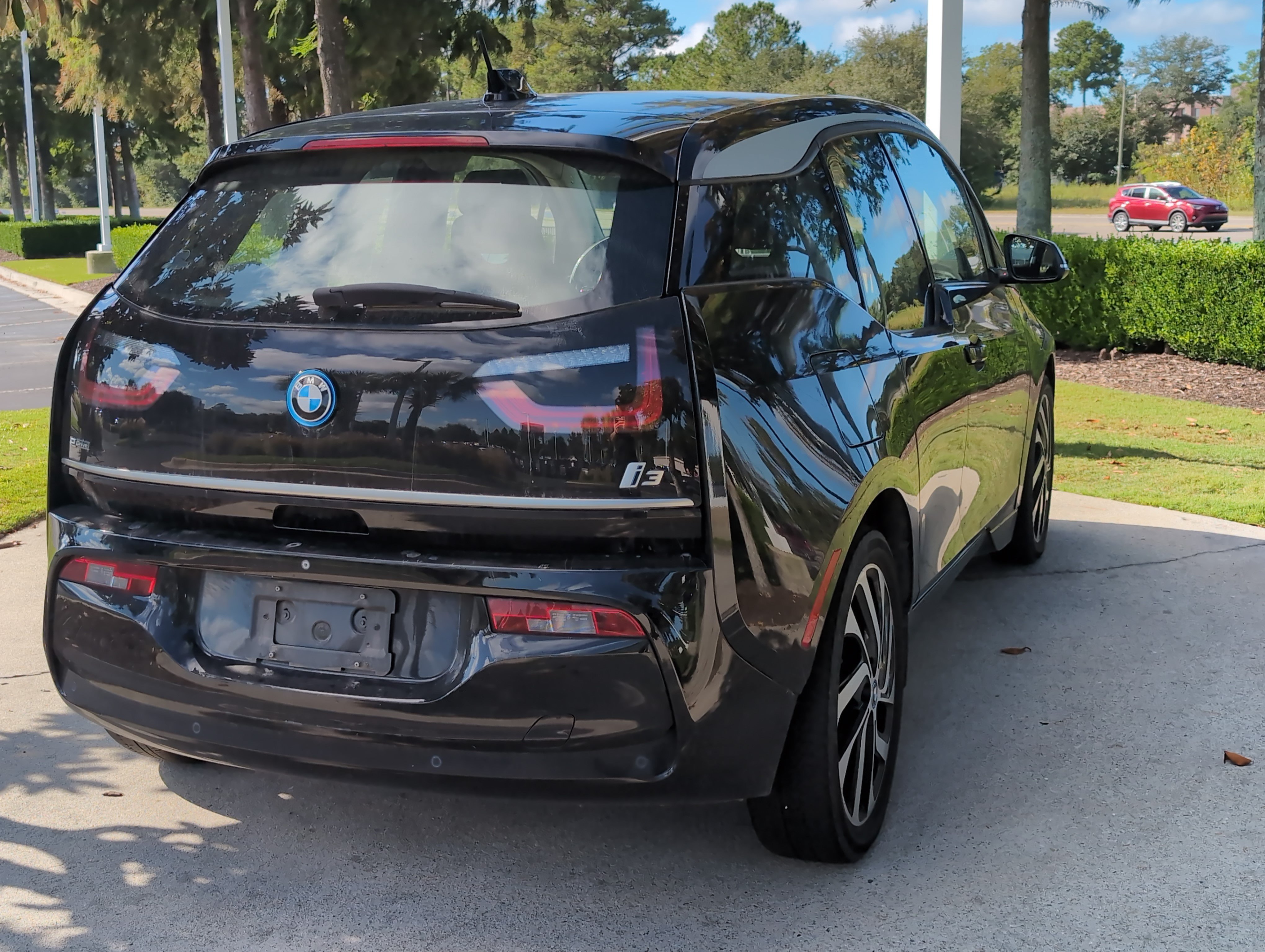 Used 2018 BMW i3 w/ Range Extender RWD image 10