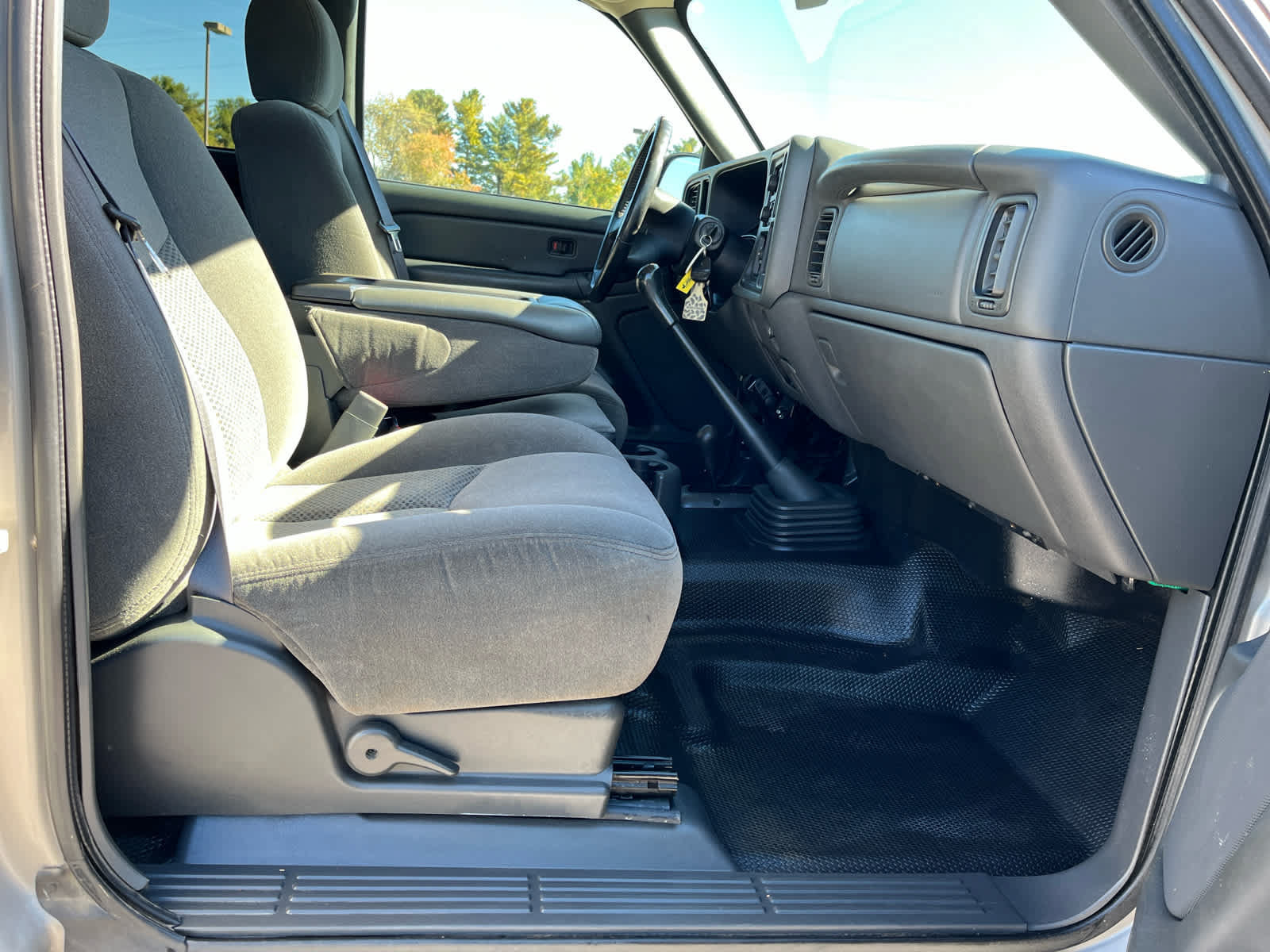 Used 2007 Chevrolet Silverado 2500 LT AWD/4WD image 25