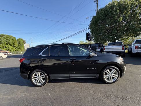 Used 2018 Chevrolet Equinox Premier AWD/4WD image 2