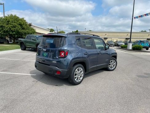 Used 2020 Jeep Renegade Latitude FWD image 5