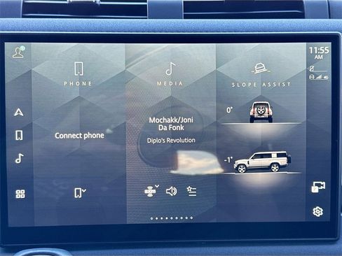 Used 2023 Land Rover Defender 130 SE image 16